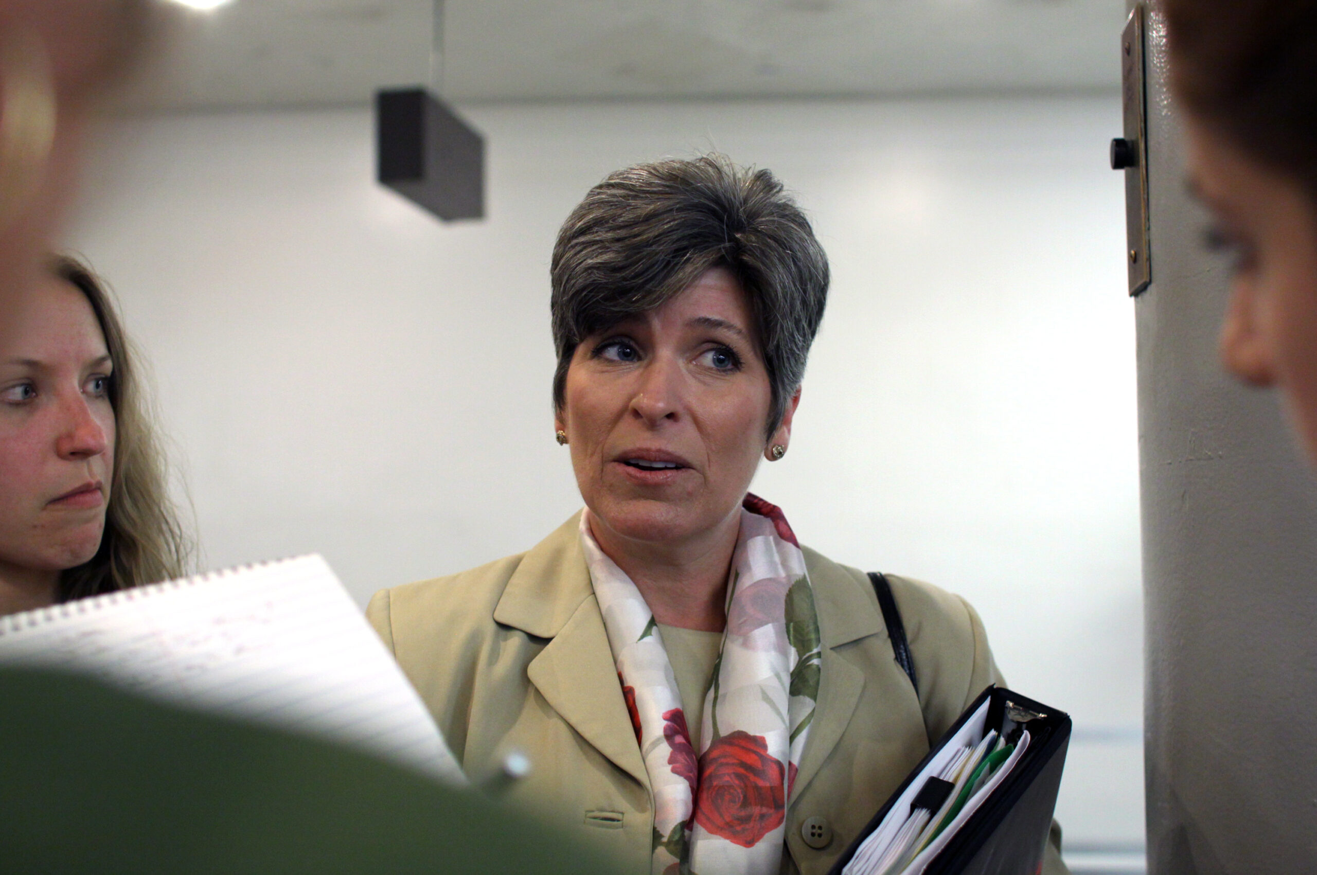 Ernst worries White House rushing to allow women in combat