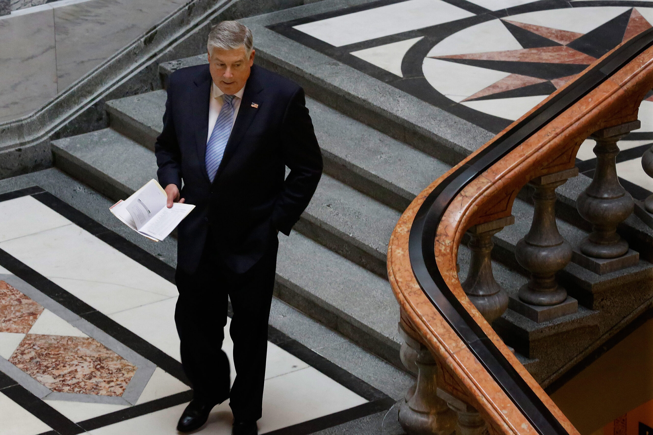 Lawmakers pass $1B capital bill, adjourn session