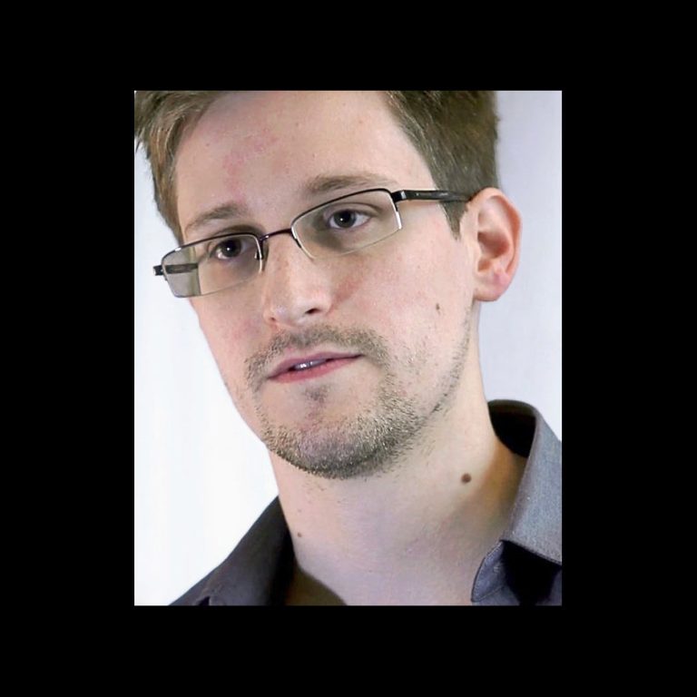Edward Snowden, Non-Martyr