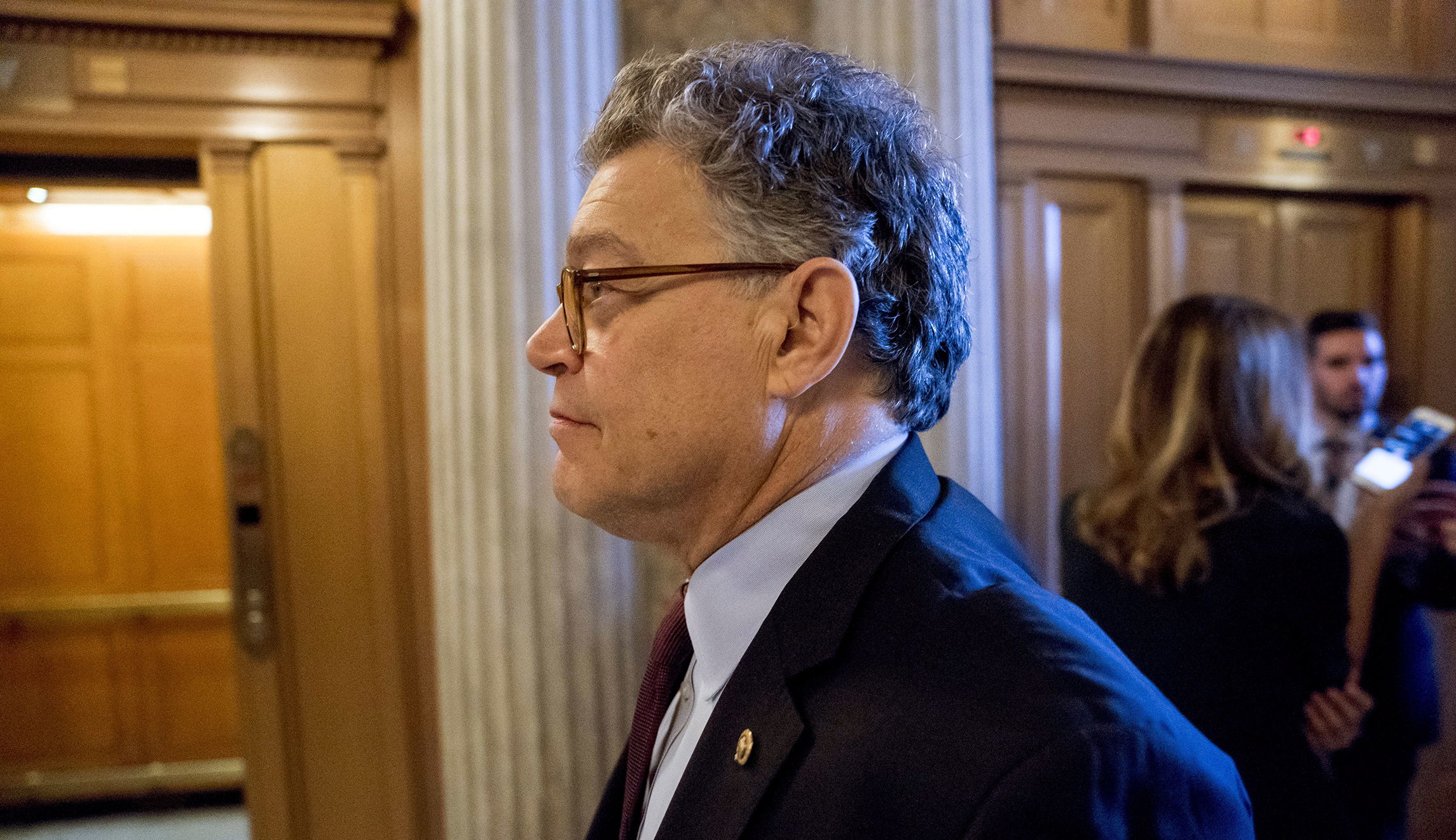 Newsweak: Sen. Al Franken was ousted by Russian bots that shared a story published, er, on the day he resigned