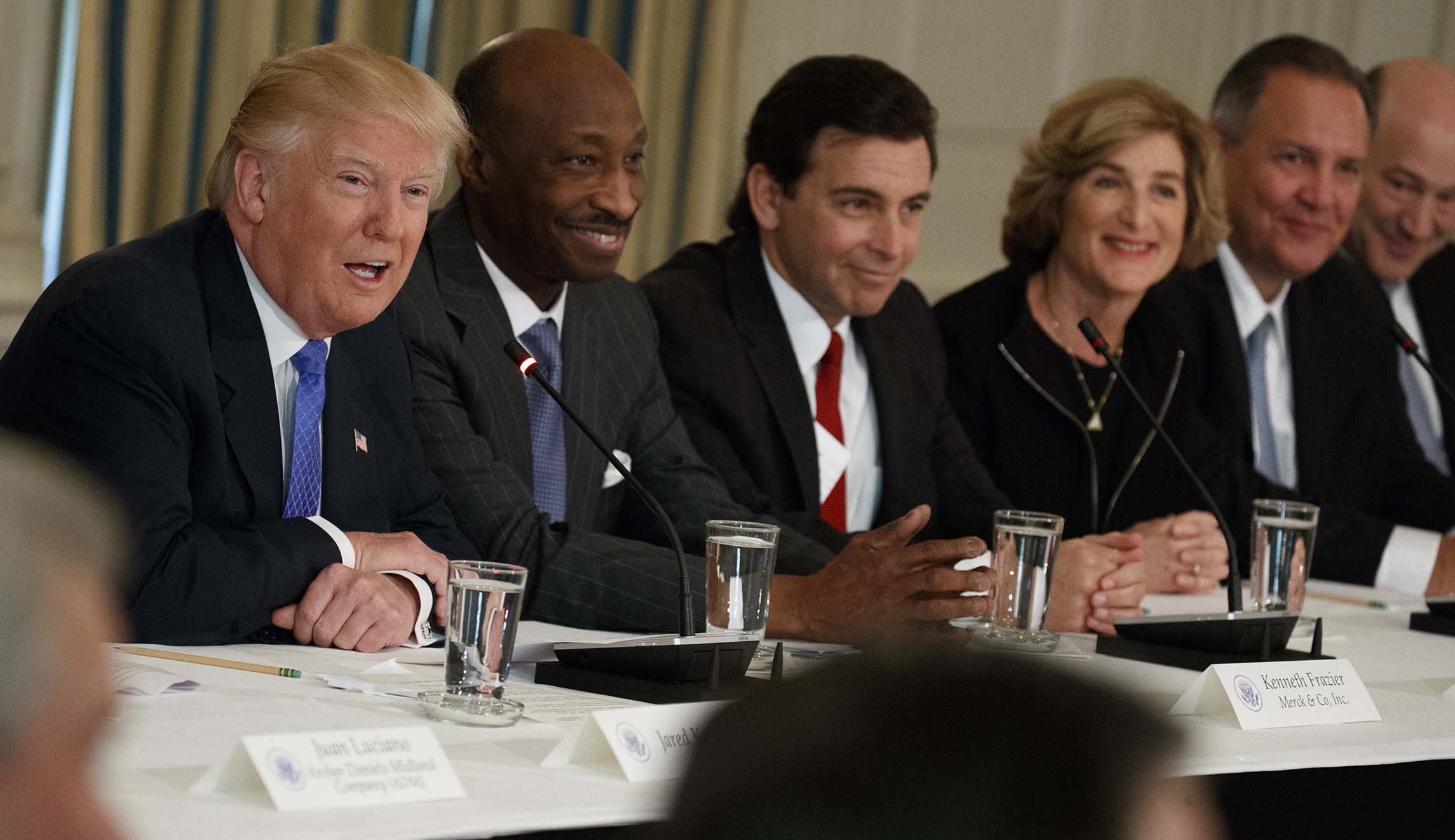 Trump abruptly ends business and manufacturing councils after Charlottesville resignations