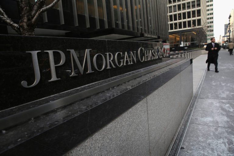 The JPMorgan Chase headquarters stands in Midtown Manhattan. (John Moore/Getty Images)