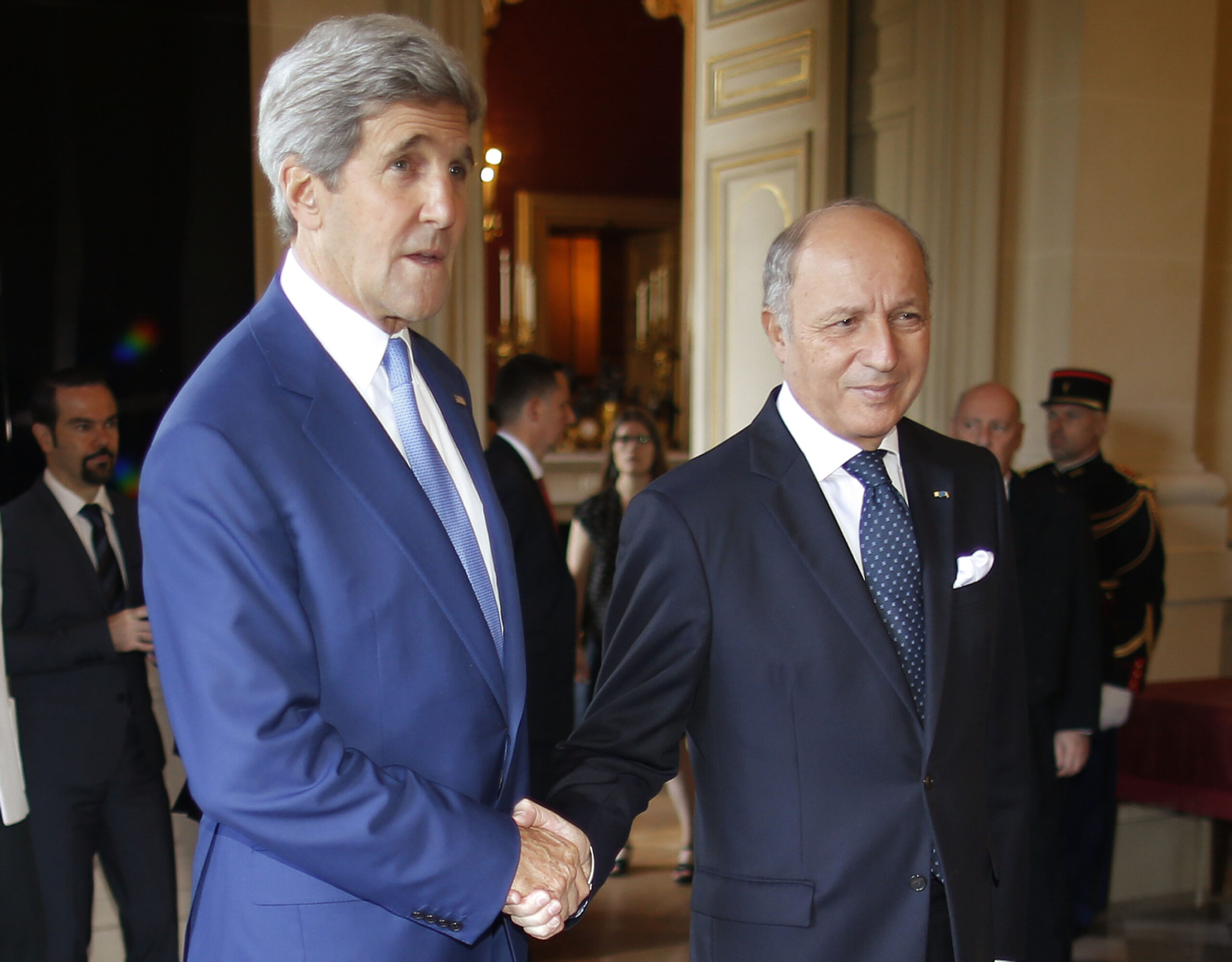 Diplomats call for extension of Gaza cease-fire