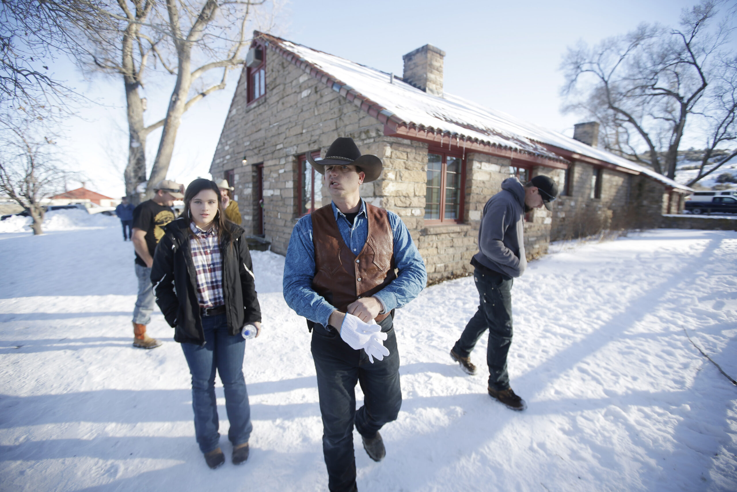 Oregon standoff continued Friday, but it’s winding down