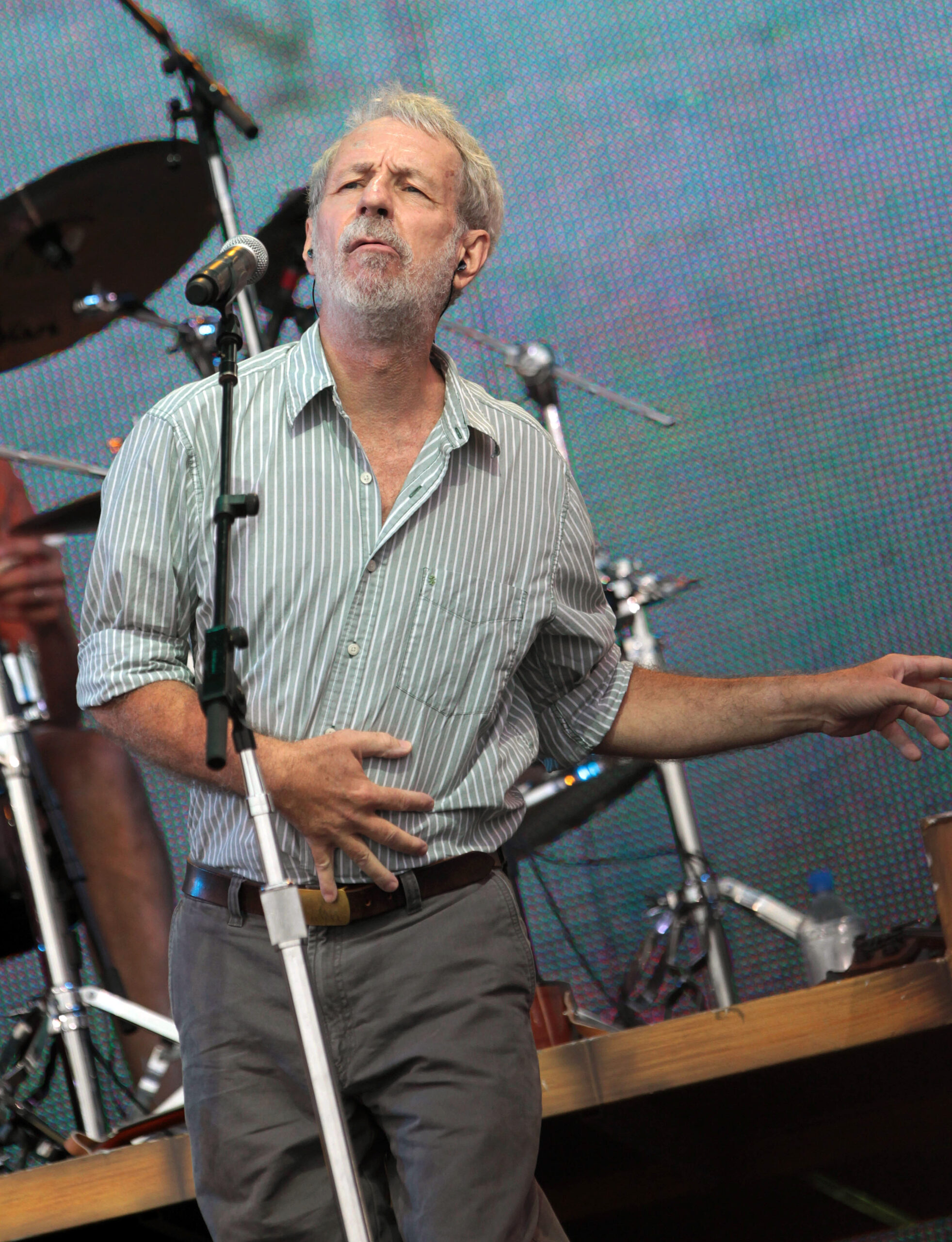 Songwriter Jesse Winchester dies at age 69