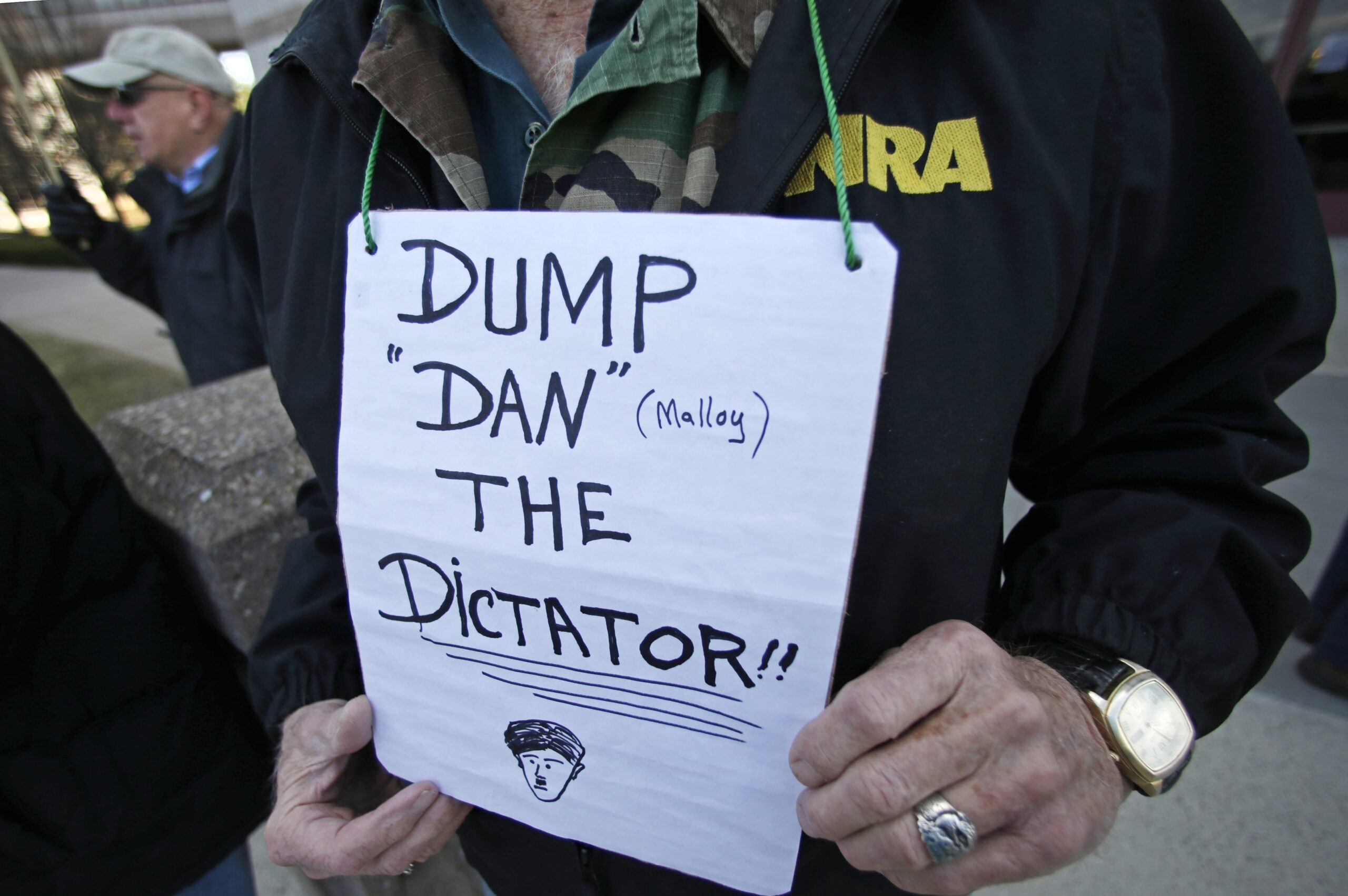 Conn. expected to approve sweeping gun-control law