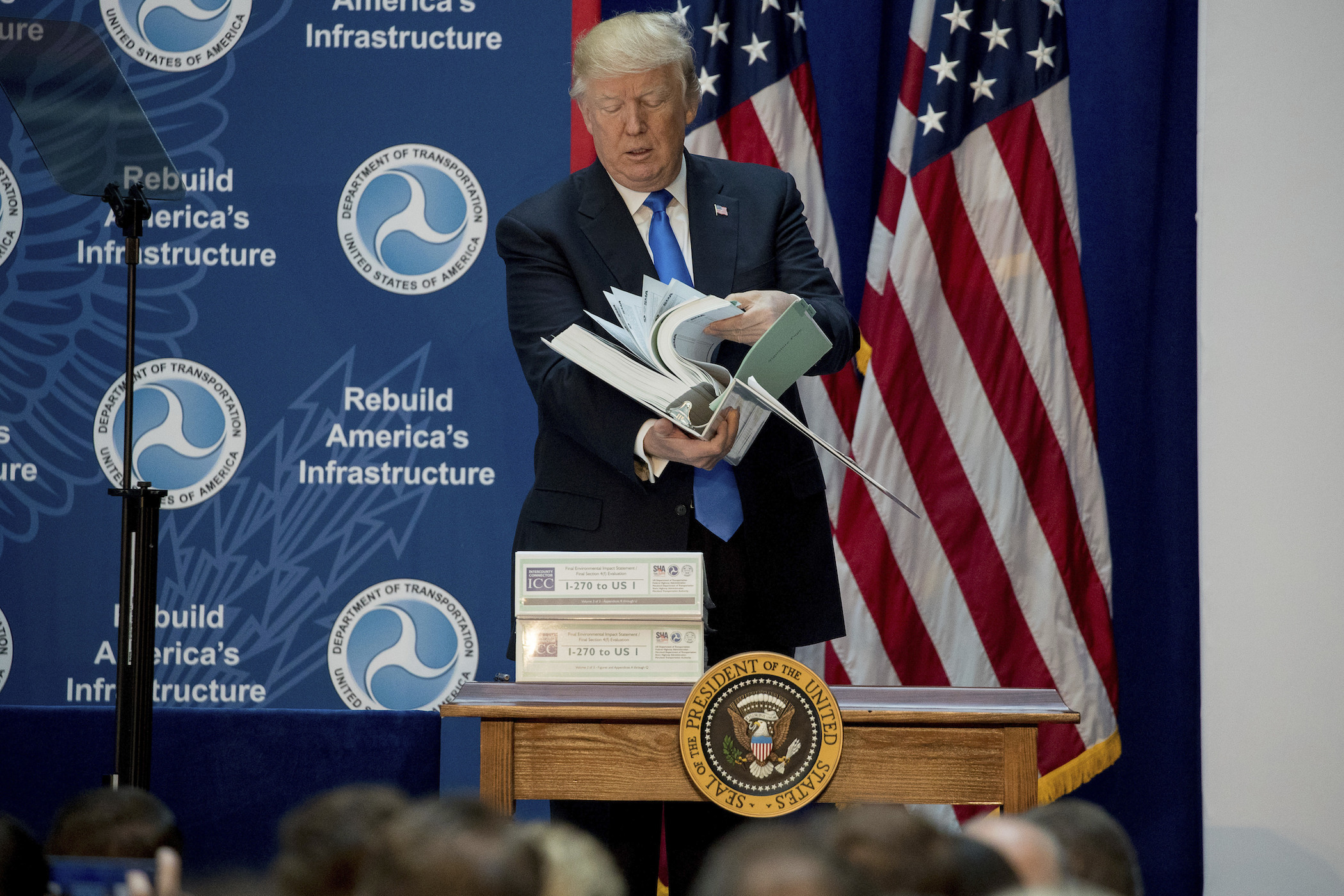 Thud! Trump takes a few thousand pages out of Ronald Reagan’s playbook