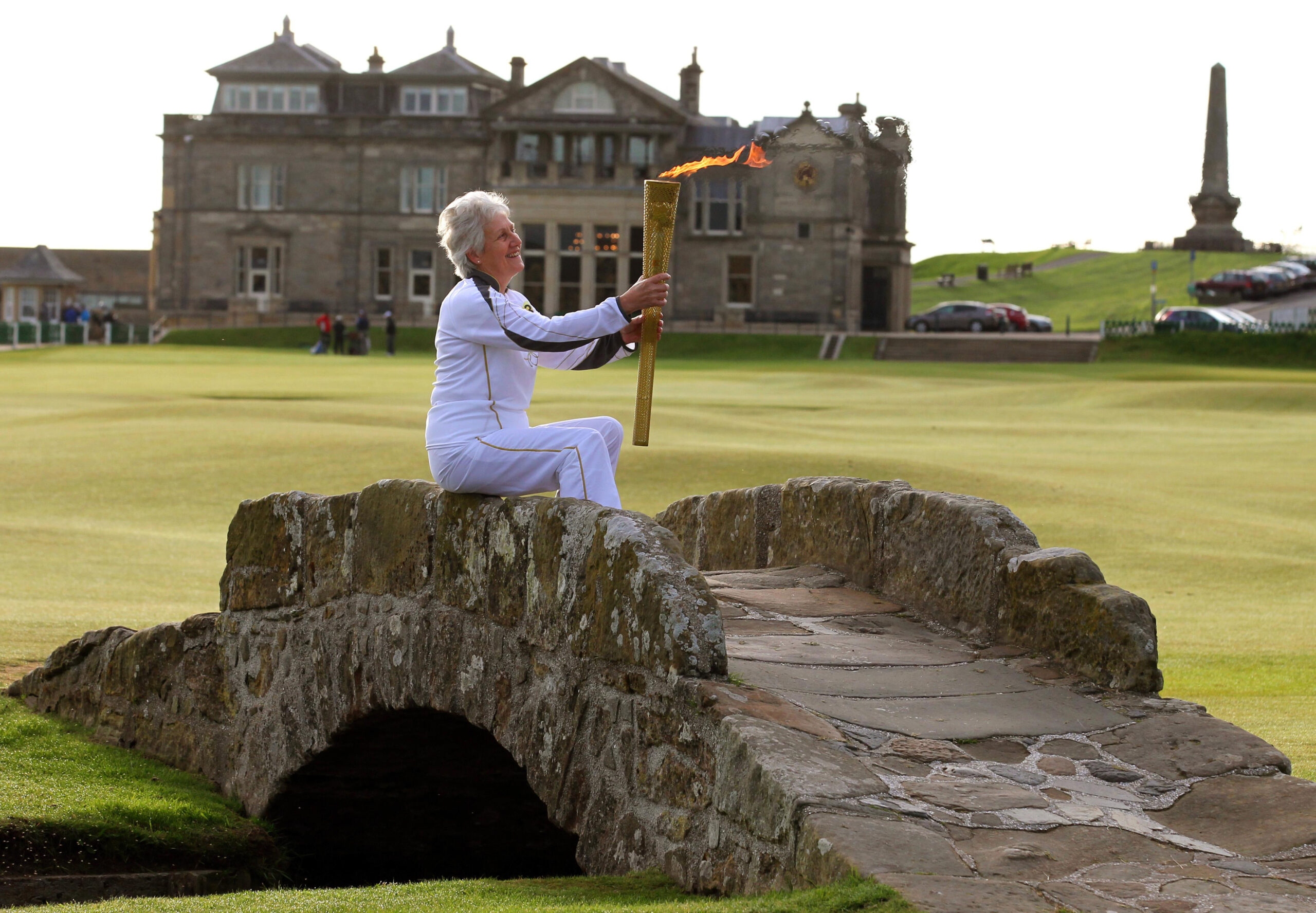 Olympic torch relay to stop by Buckingham Palace