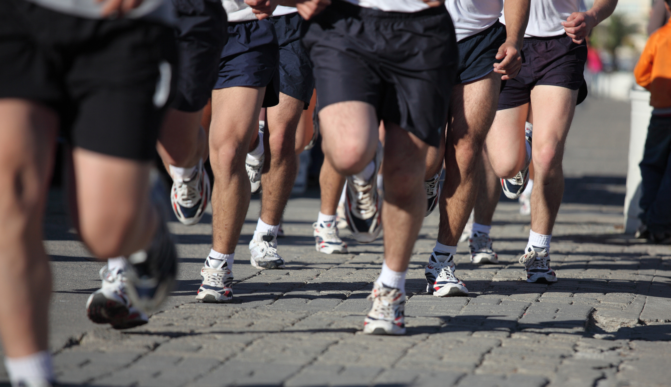 Oregon adjusts mask rules for outdoor athletes after masked student collapsed during race