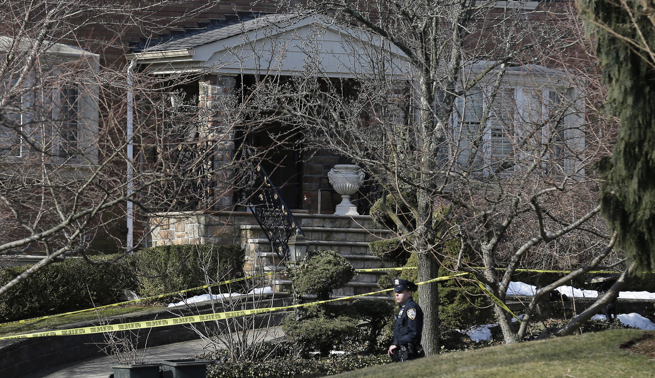 Gambino crime family leader slain in front of his Staten Island home