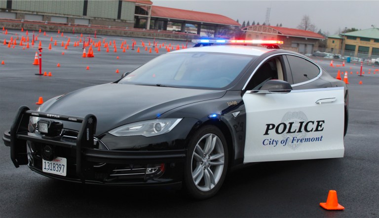 ‘I may lose it here in a sec’: Electric police car runs out of power during pursuit