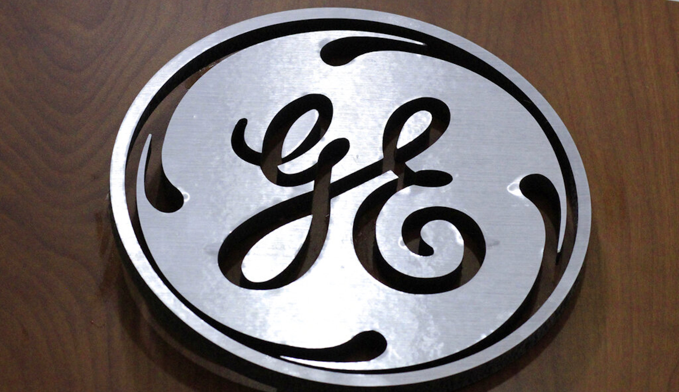 Dozens of General Electric workers stage walkout to protest vaccine mandate