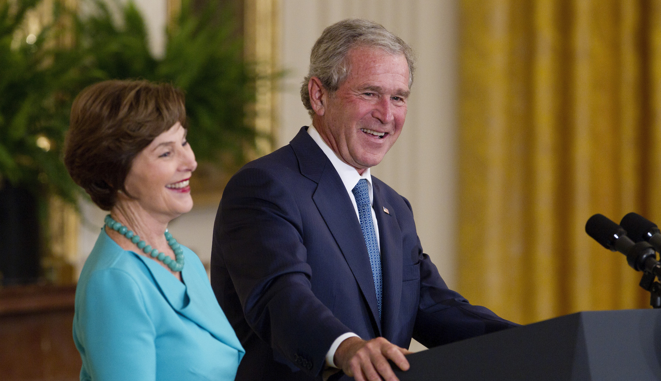 Anti-Trumpers get nostalgic for George W. Bush before liberals shut down praise