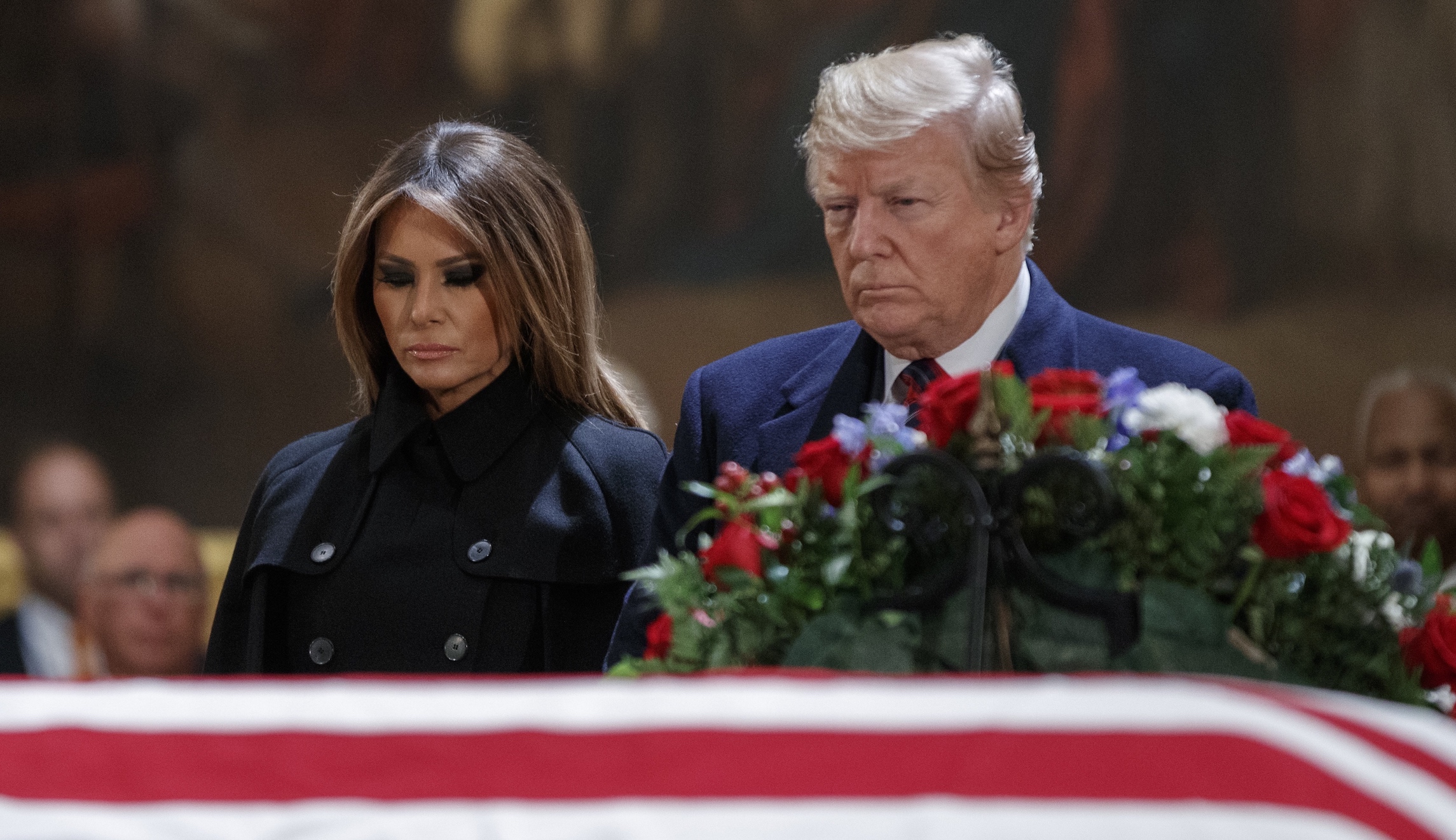 President Trump, first lady Melania Trump pay respects to George H.W. Bush