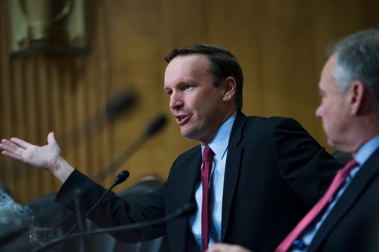 Senators Seek Compromise on Amendments Before Yemen Debate