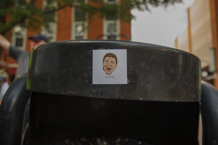 Afternoon Links: The Great Ramen Theft, Basement Dwelling Racists Evicted, and Doctoring the Tweets