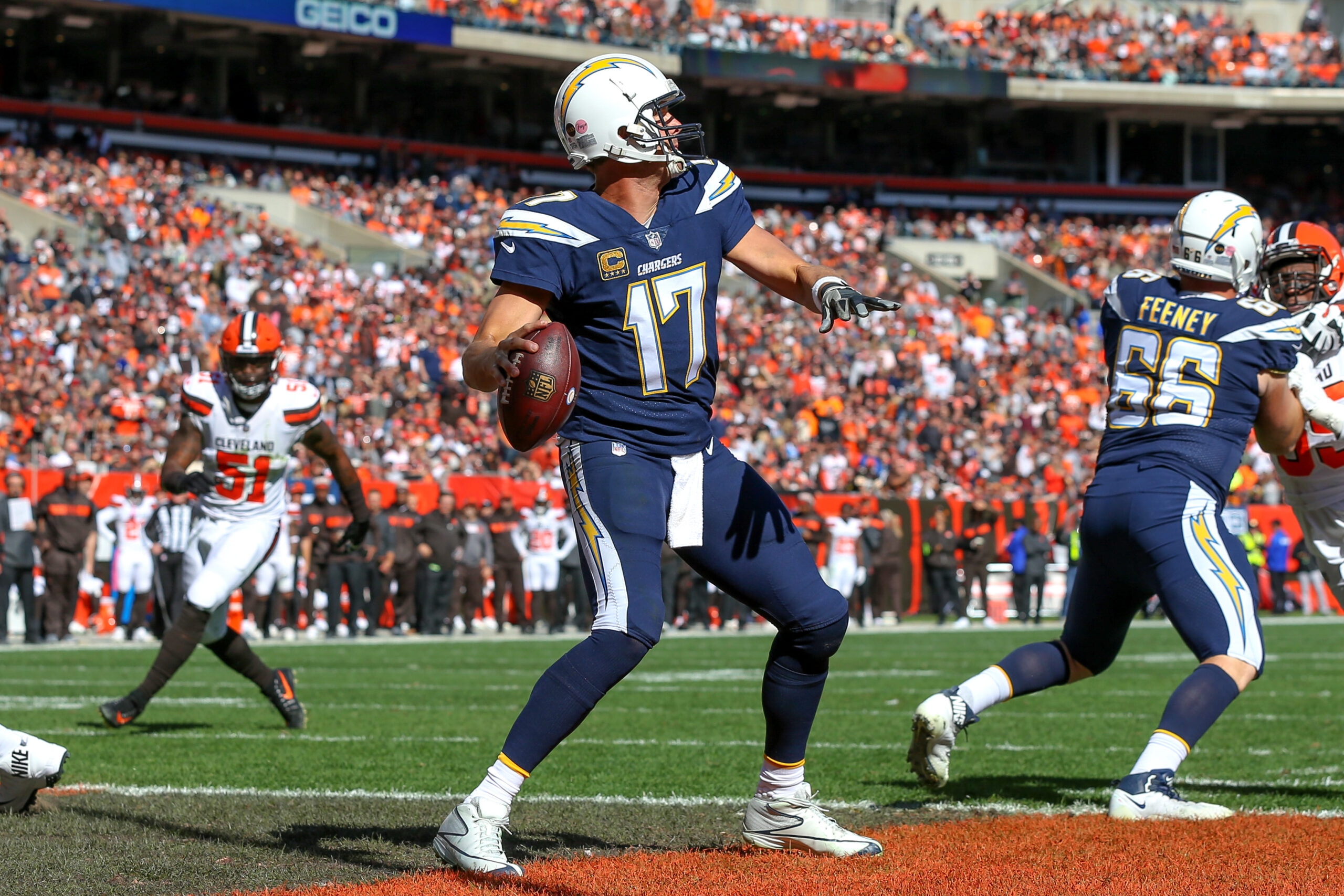 NFL: OCT 14 Chargers at Browns