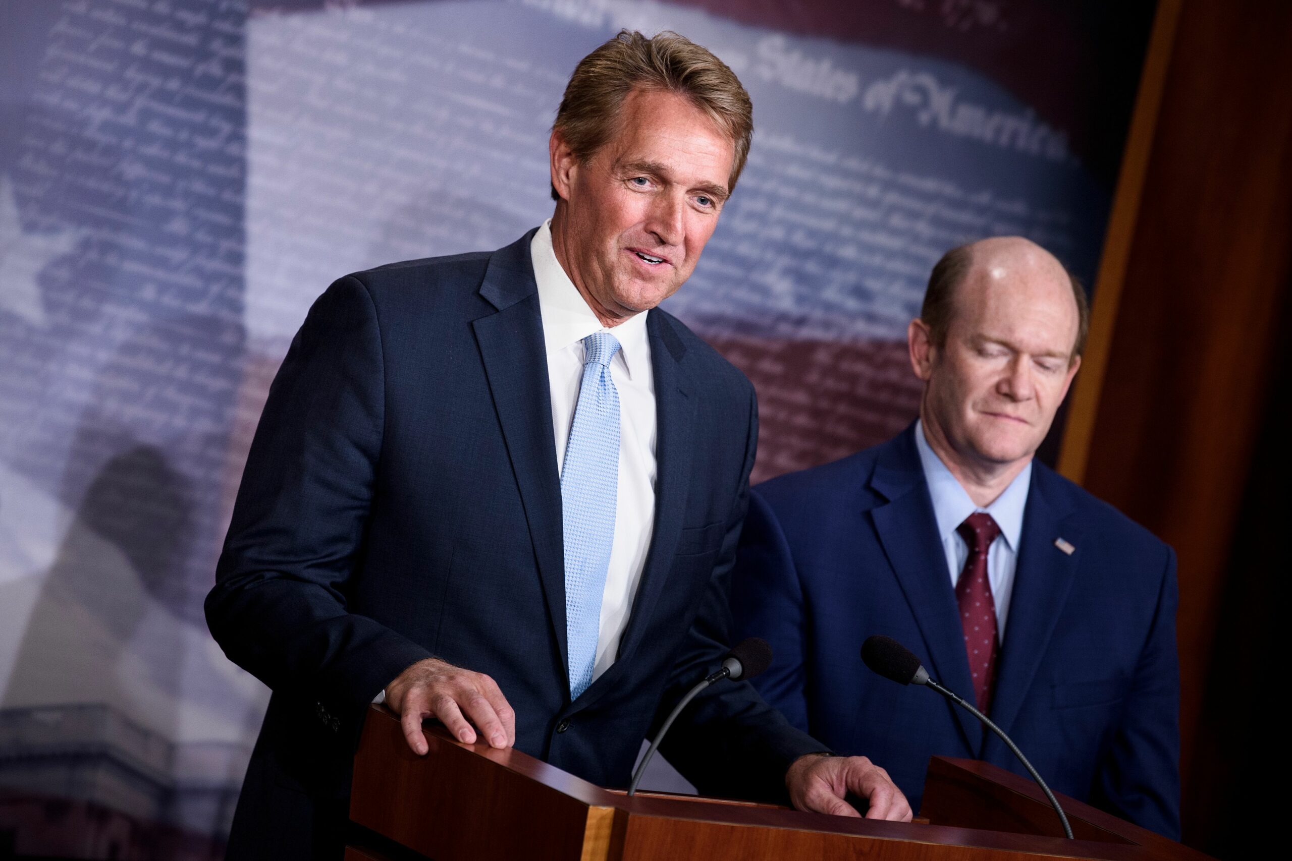 Flake Battles GOP Leadership Over Protecting Mueller