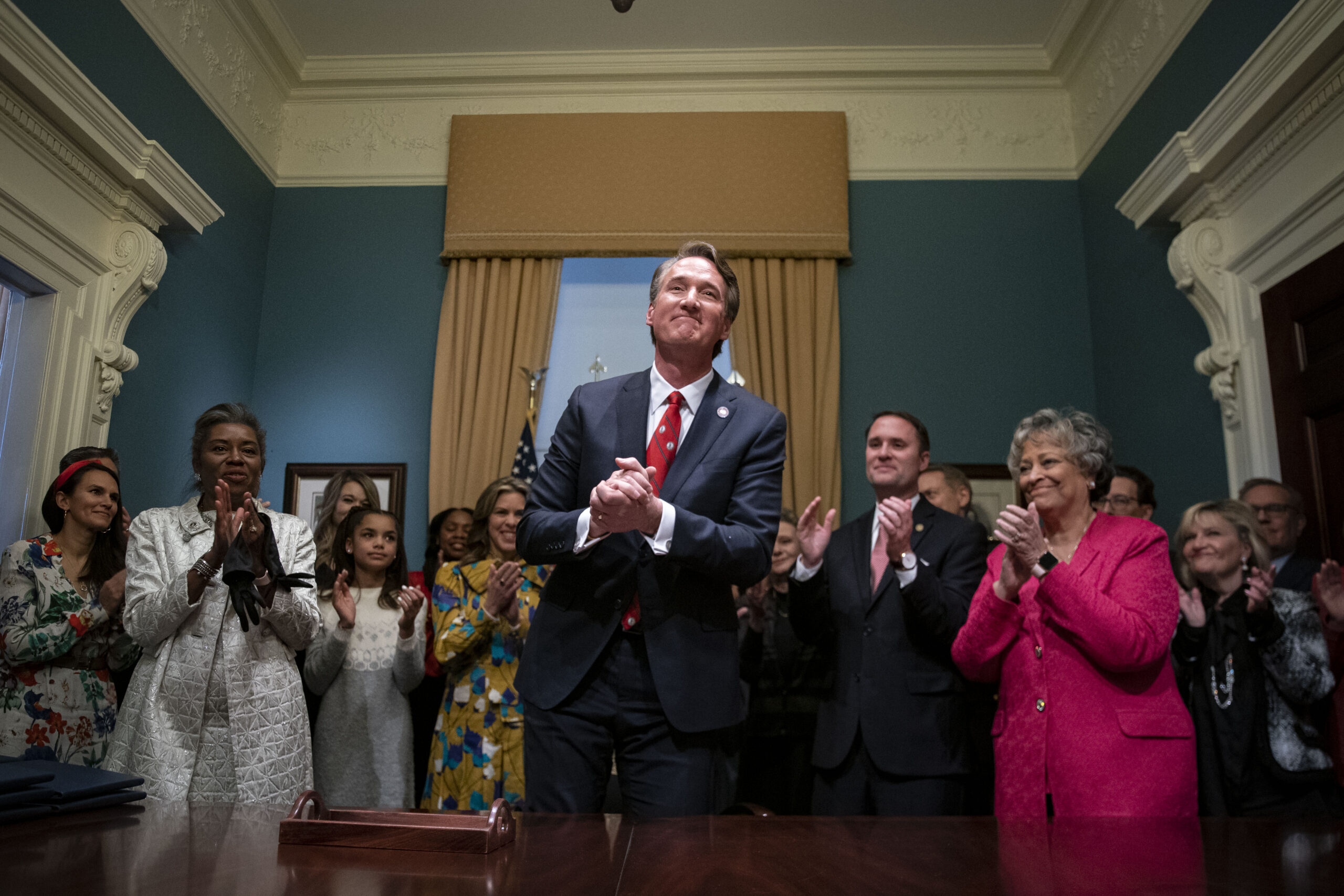 ‘A new and better day’: Glenn Youngkin offers sunny outlook in inaugural remarks as Virginia governor