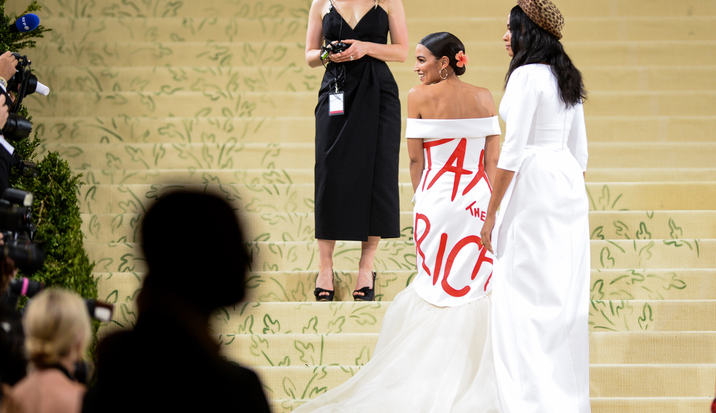 The 2021 Met Gala Celebrating In America: A Lexicon Of Fashion - Street Sightings