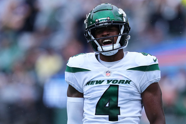 Jets cornerback gets interception after learning his father died moments before kickoff