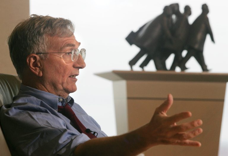 Writer Seymour Hersh.