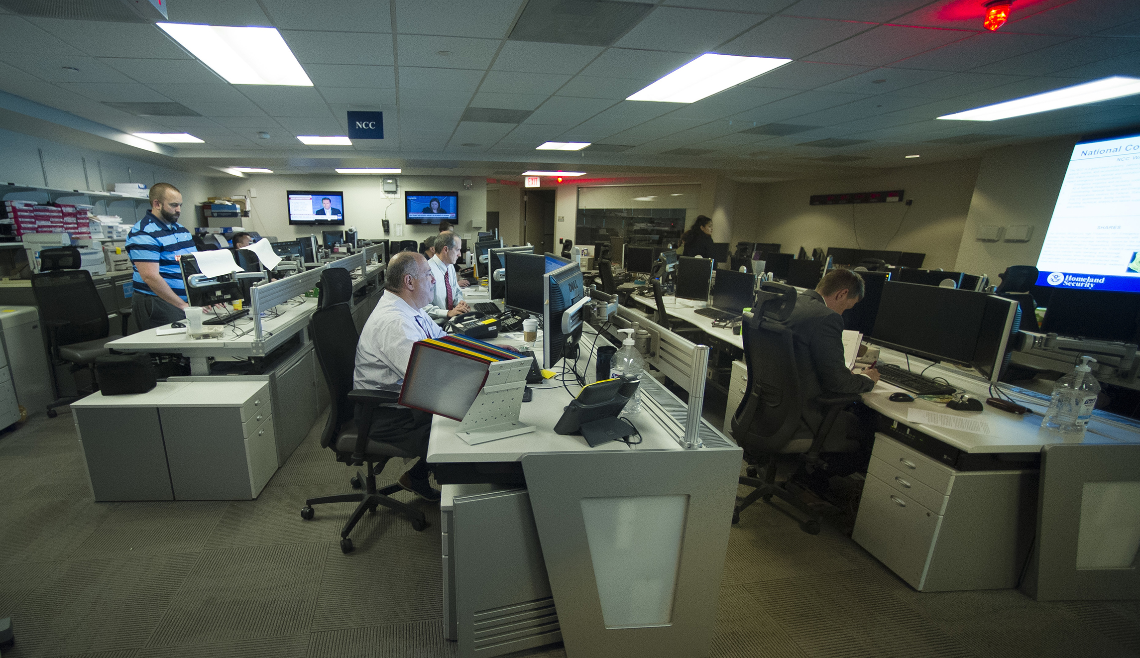 DHS must hold agencies accountable for failure to comply with email security mandate