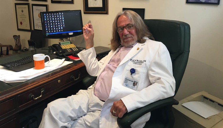 Trump doctor Harold Bornstein claims bodyguard, lawyer raided his office for Trump’s medical records