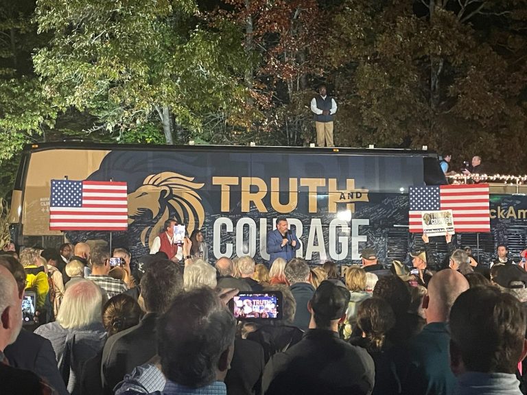 Ted Cruz speaks at a rally for Yesli Vega in Dumfries, VA