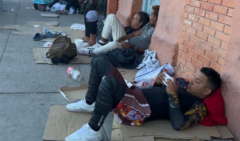 Title 42 ending: Police to sweep out 2,500 migrant gotaways overtaking El Paso streets