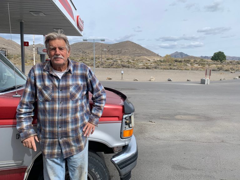 Lynn Bowman, a stranger at a gas station.