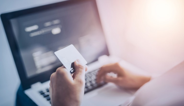 Online traffic decreased 7% on Black Friday from last year