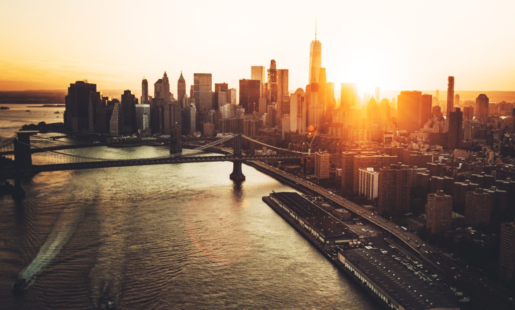 Israel war: Pro-Palestinian protesters shut down Manhattan Bridge