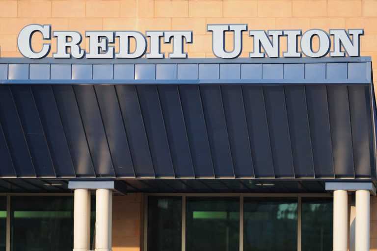 Federal court gives bankers a win vs. credit unions over membership