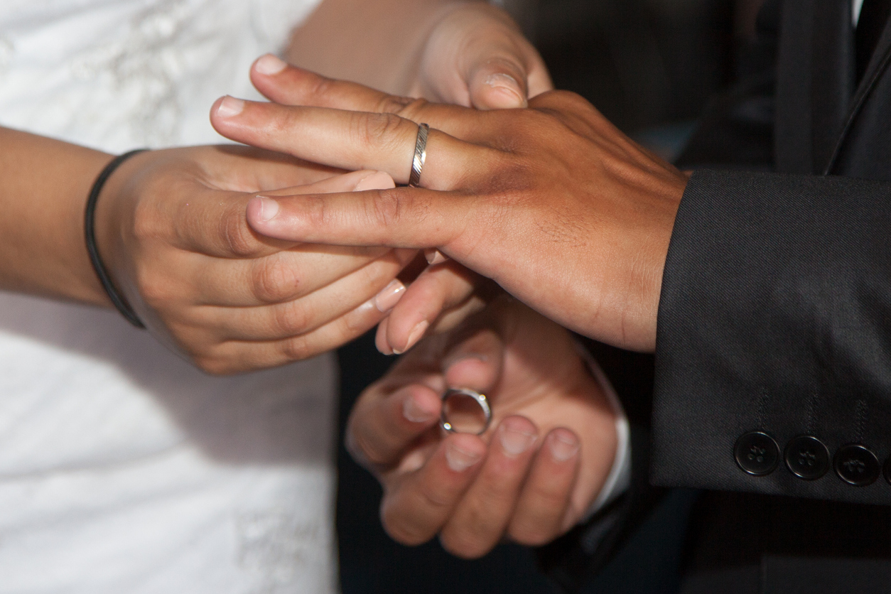 Marriage helps people thrive during difficult times