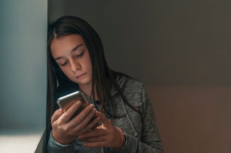 Social media drives suicidal thoughts in teenagers: Study