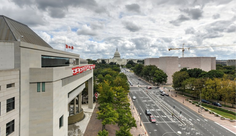 While Americans pine for ‘Medicare for all,’ Canadians look for US-style private insurance
