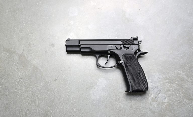 Murder rate jumps back to 1990s levels, data show