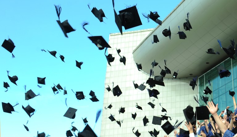 Virtual success: College graduates grapple with pandemic woes but score jobs online