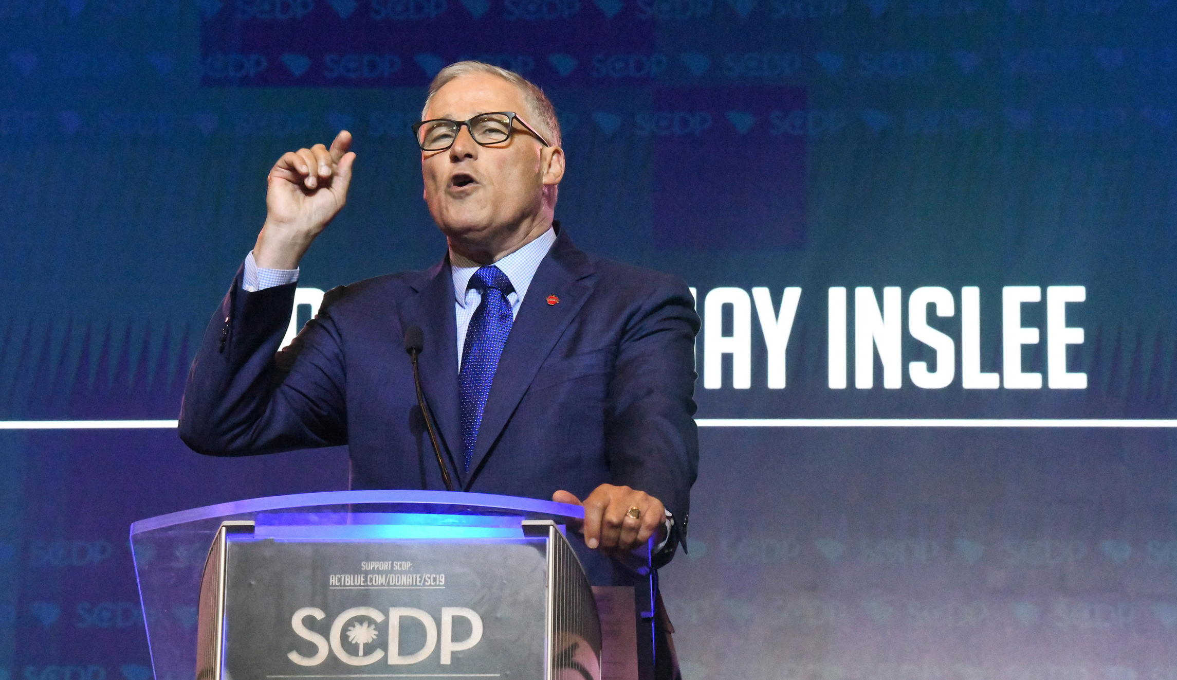 2020 Democrat Jay Inslee pledges to cut oil and gas subsidies and to ‘end’ fracking