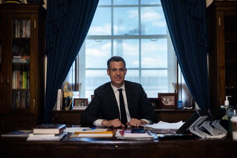 Trump to dine with House Republicans following FBI raid of Mar-a-Lago