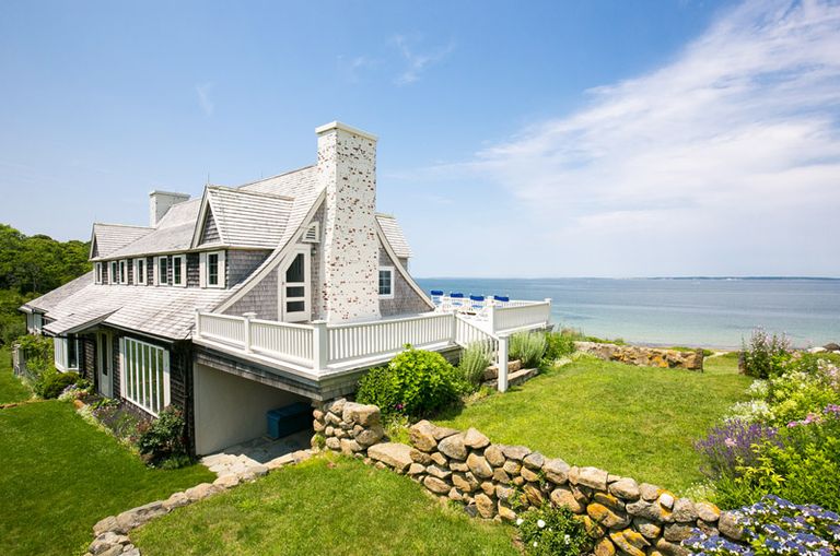 Climate activists invest in property on beaches they say are disappearing