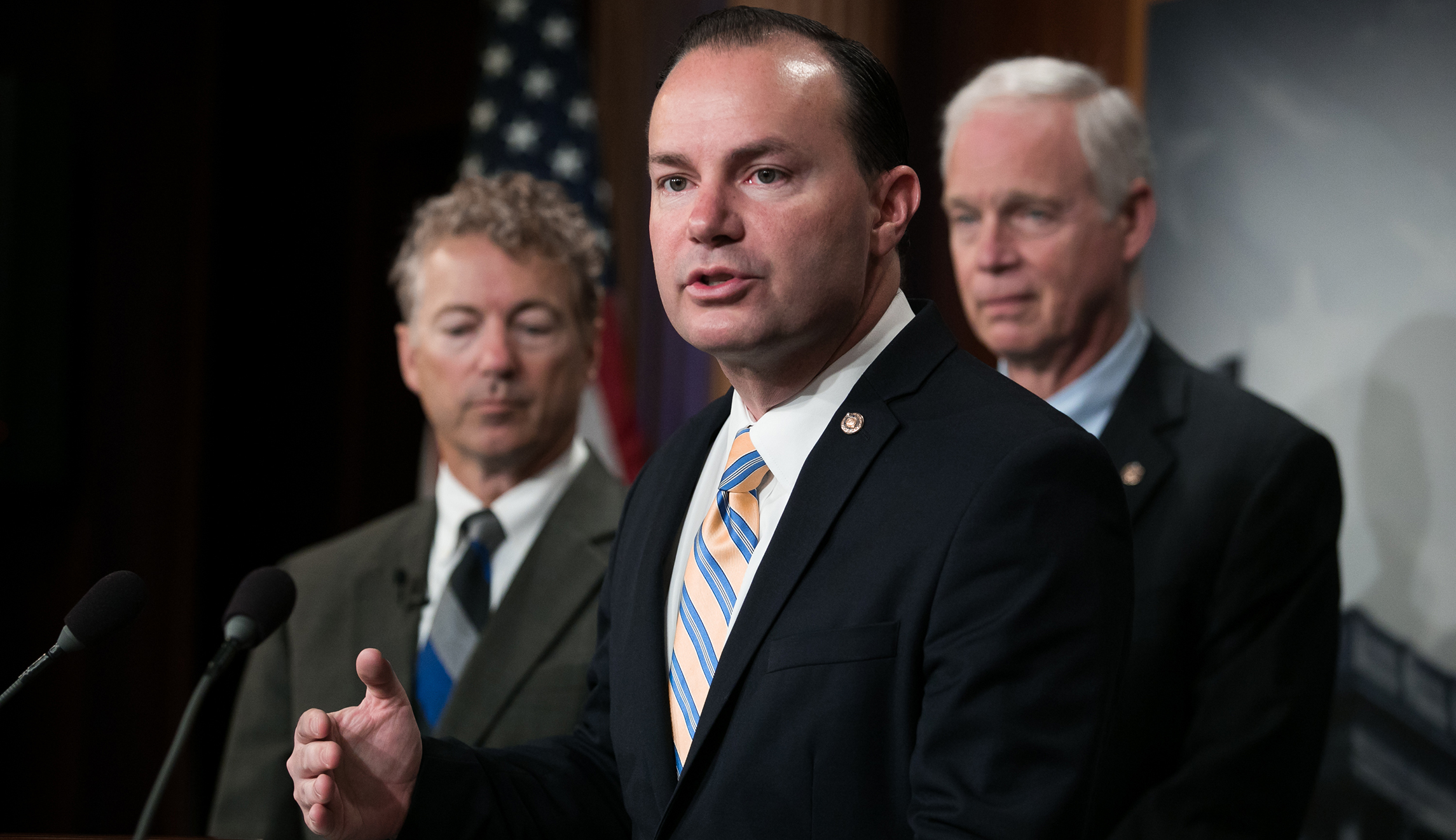 Sen. Mike Lee: Plan to keep caravan in Mexico while asylum applications are processed ‘really has potential’