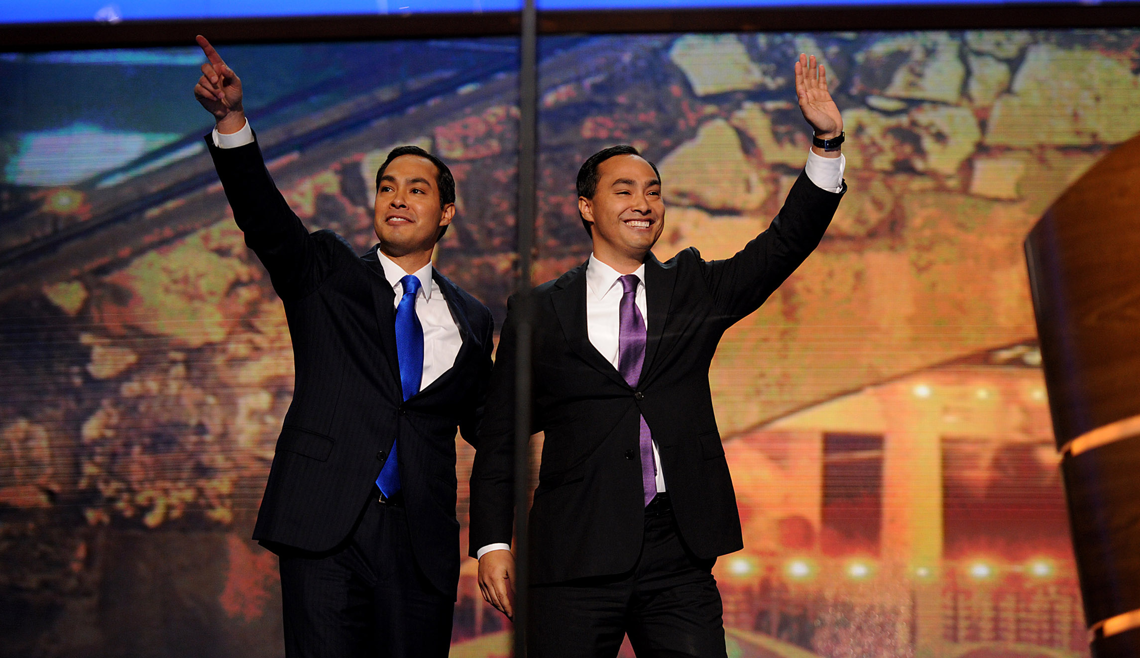 Julián Castro says he’s ‘very proud’ of his brother for sharing Trump donors’ info