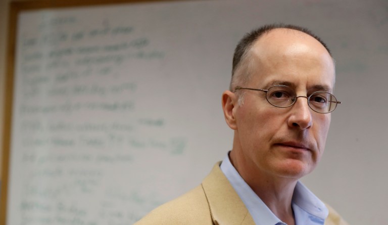 Addictive reading: Stanford psychologist on drug use and personal responsibility