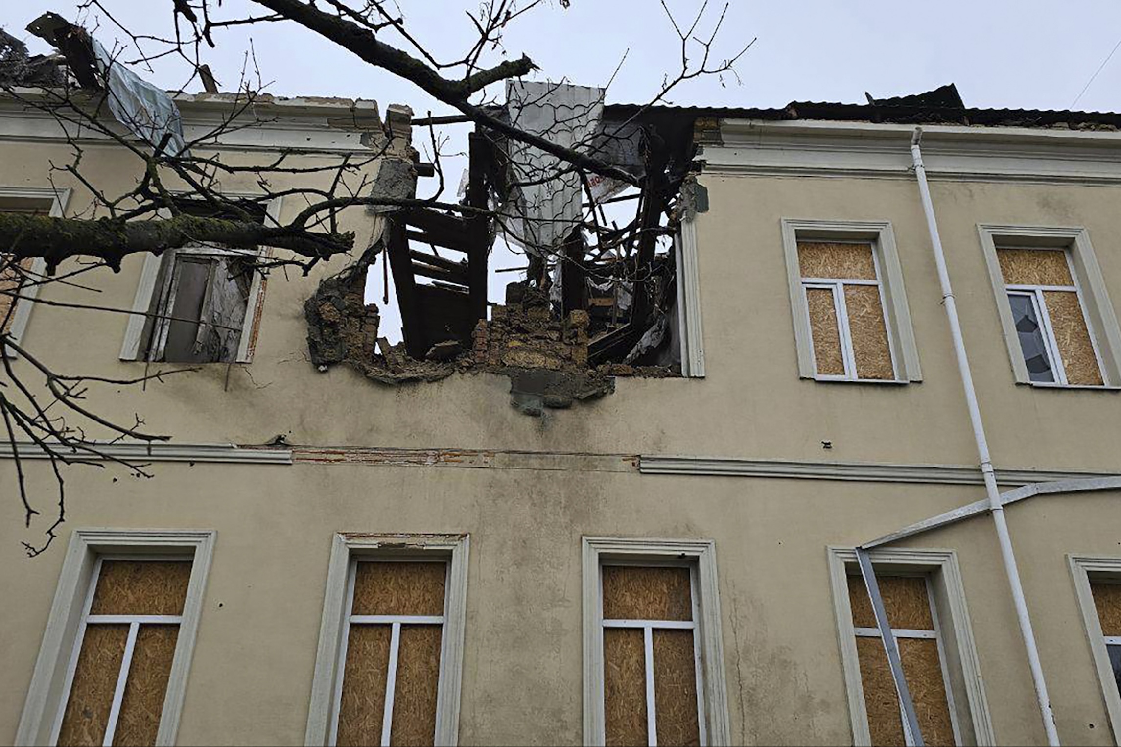 Ukraine gives major Russian force choice ‘to retreat or to die’