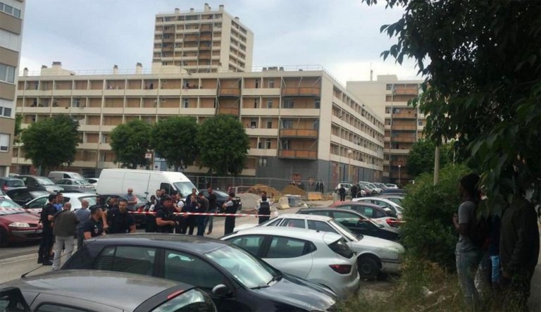 Gunmen open fire with AK-47s in southern France