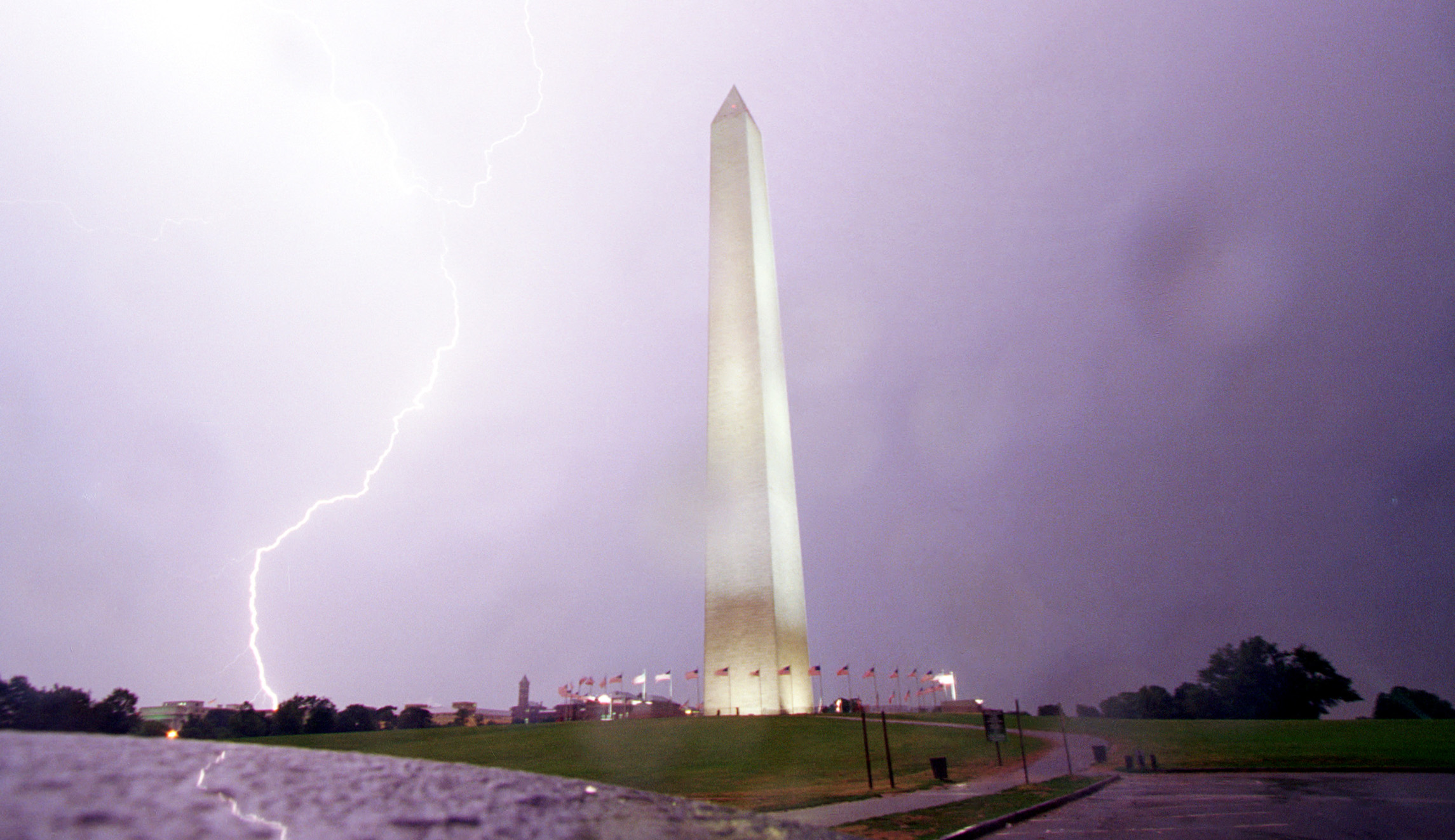 Rare tornadoes hit DC