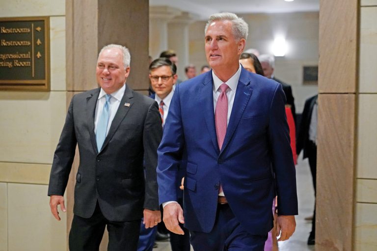 Rep. Steve Scalise (R-LA), left, with Rep. Kevin McCarthy (R-CA), right, Nov. 15, 2022.