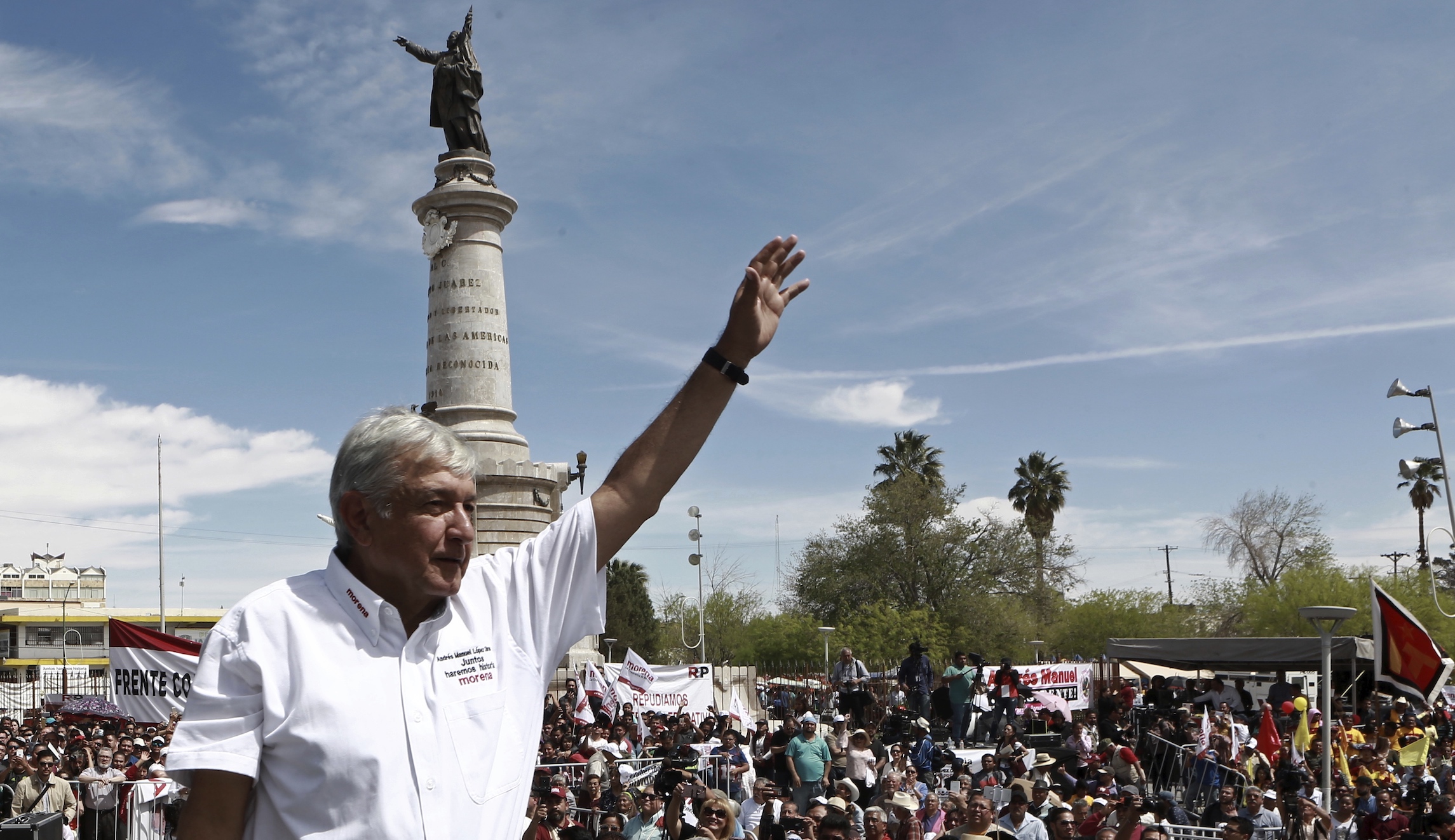 Trump and his left-wing Mexican doppelganger